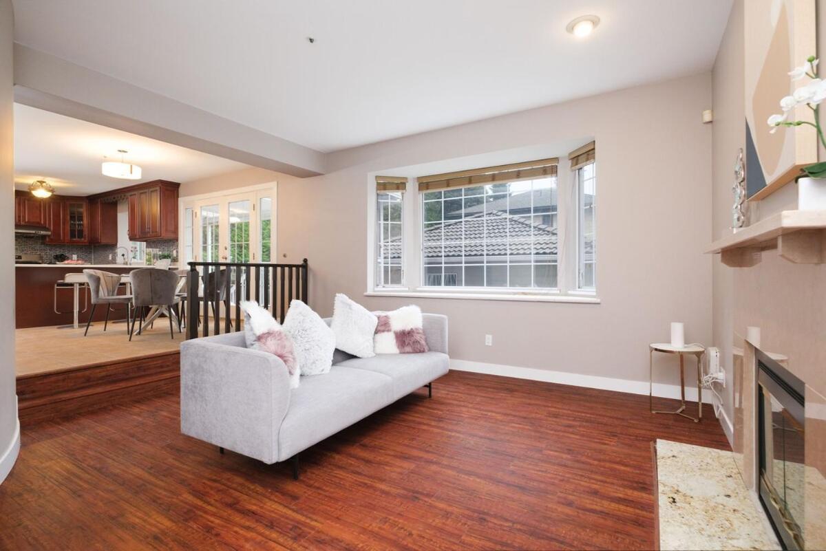 Spacious 4Br W Ensuites Mins To Downtown Yvr Ubc バンクーバー エクステリア 写真