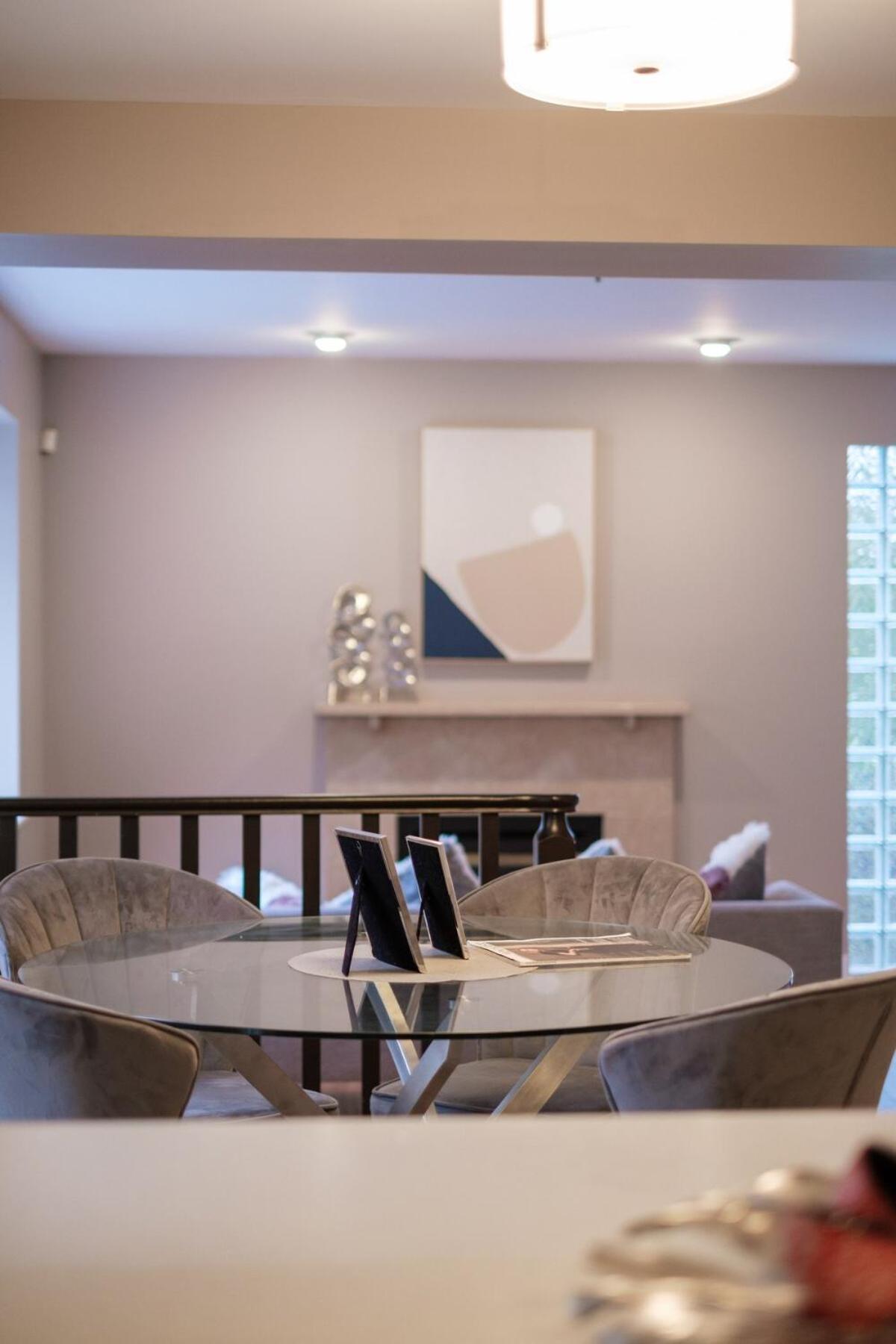 Spacious 4Br W Ensuites Mins To Downtown Yvr Ubc バンクーバー エクステリア 写真